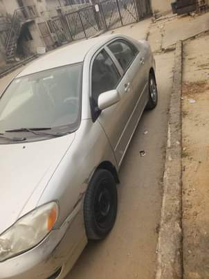 A picture of 2004 Corolla