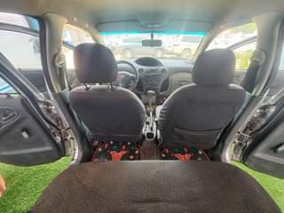 A picture of CLEAN Toyota Yaris
