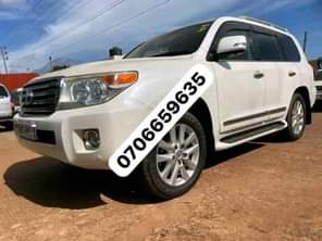 A picture of 2014 Toyota Landcrusuier V8 ZX utomatic transmission Petrol 7 Leather