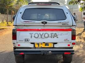 used toyota hilux