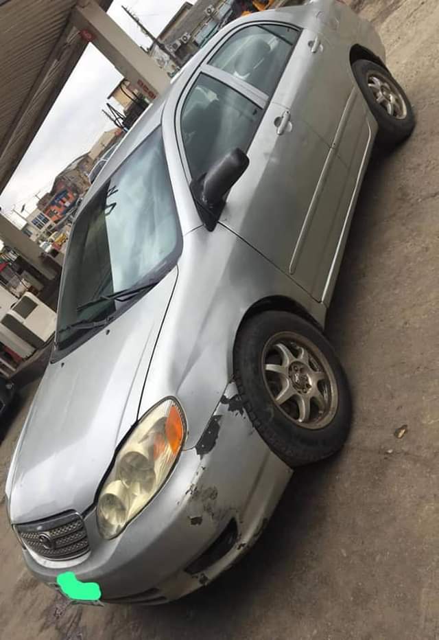 A picture of Sweet dealer market Available 2004 Toyota Corolla CE Engine Smoking