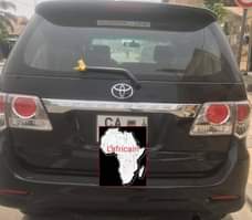 A picture of  Toyota fortuner Year 2013 CA Registration 5L engine Manual