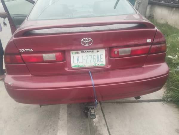 A picture of TINY BIG CAMRY ENGINE TOO GOOD AC NEEDS GAS BODY