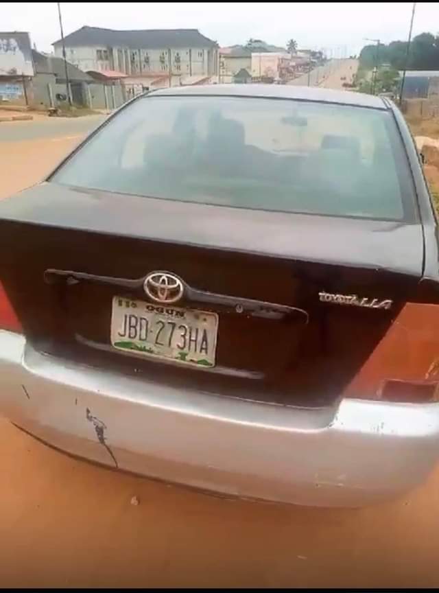 A picture of UNSCREWED ENGINE AND GEAR TOYOTA COROLLA BANK TYPE WITH EXCELLENT