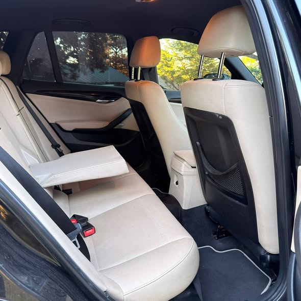 A picture of BMW X1 255 77757 8138