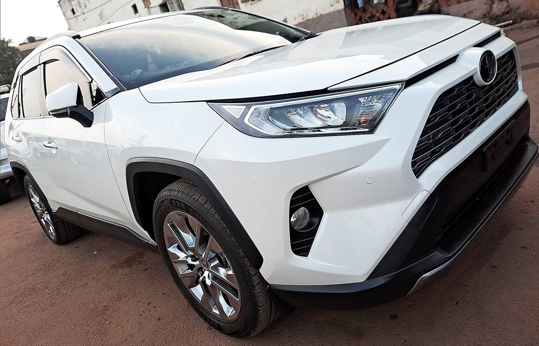 A picture of Rav4 Model 2020 Call O703273550
