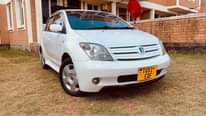 A picture of Toyota iST