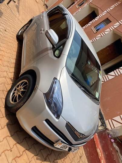 A picture of TOYOTA Ractis