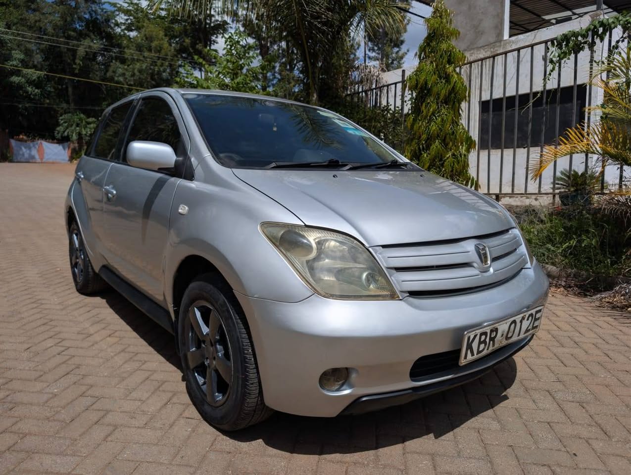 used toyota ist