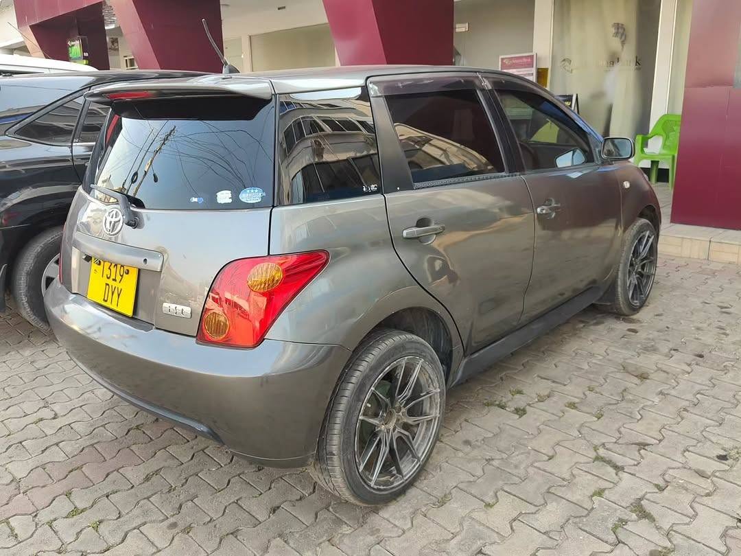 A picture of Toyota IST
