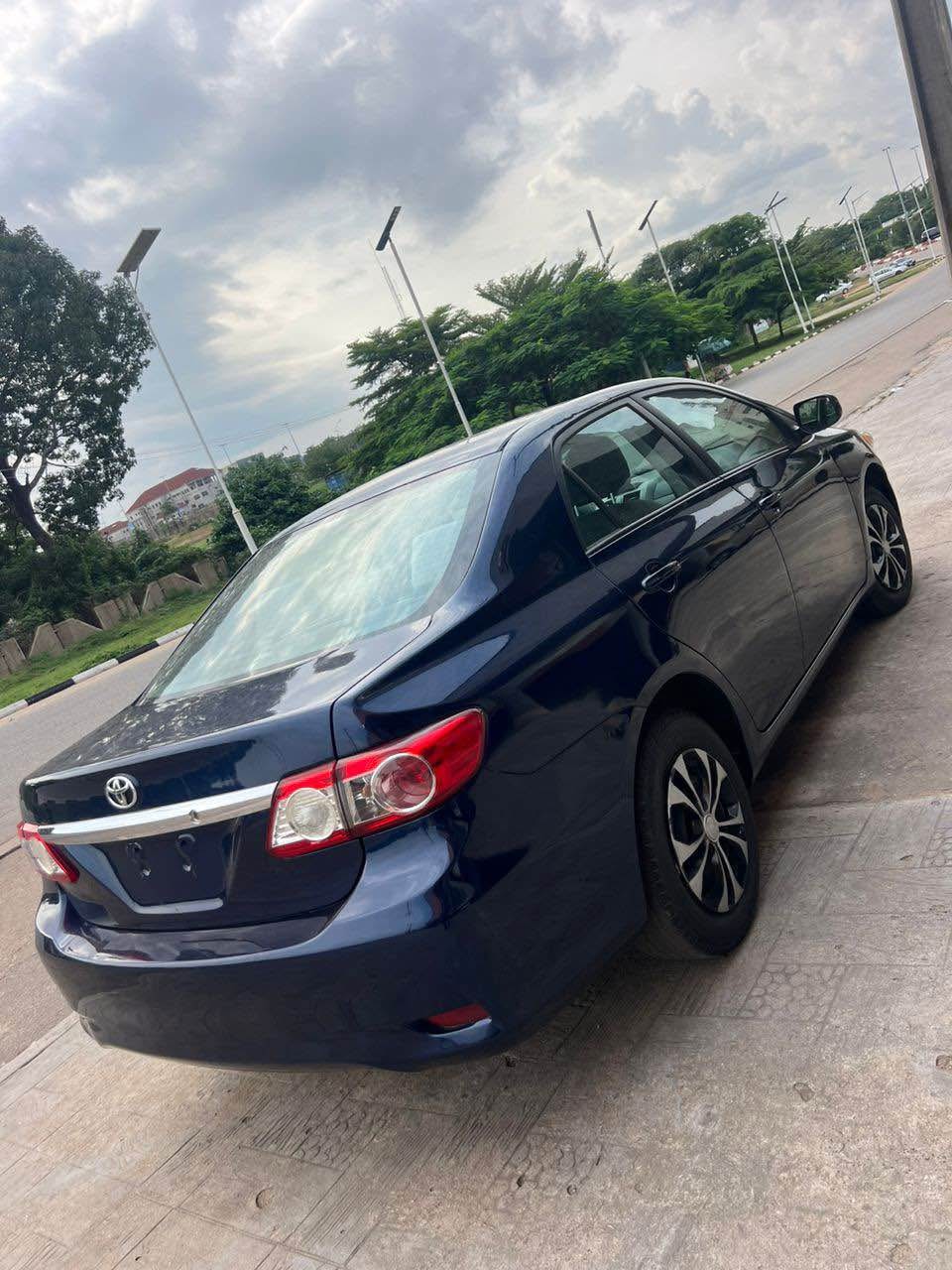 A picture of TOYOTA COROLLA
