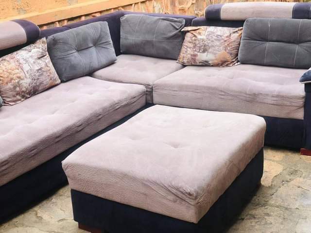 A picture of L seat sofa full set