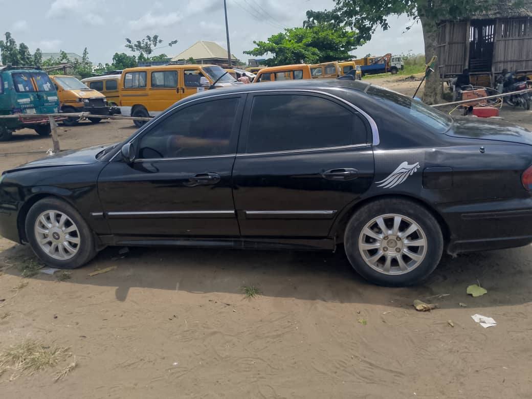 A picture of Hyundai 07043283348