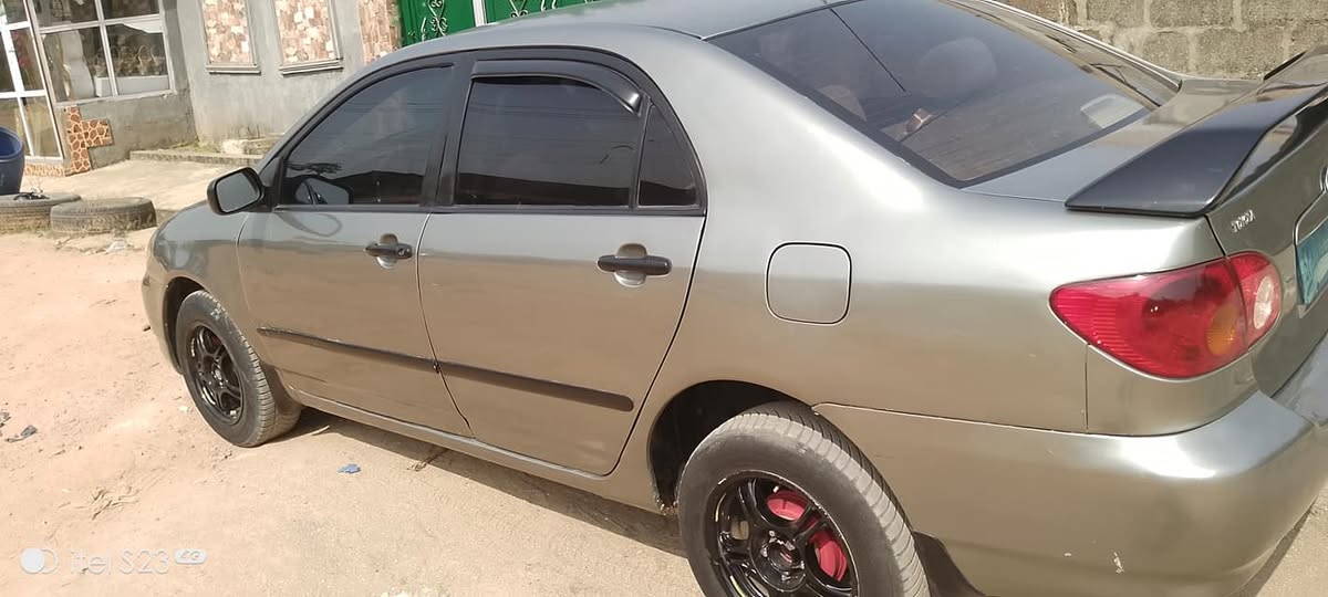 A picture of AWOOF AWOOF TOYOTA COROLLA 2004 Engine untouched Gear Ac Tokunbo