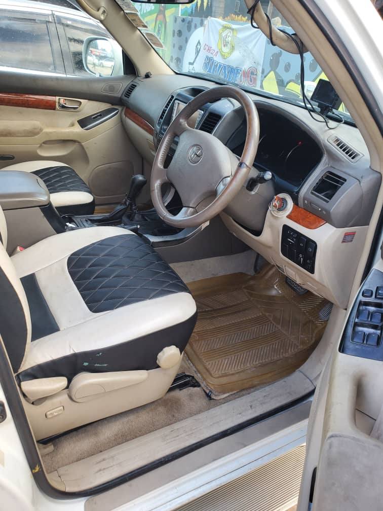 A picture of Toyota prado