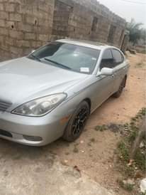 A picture of Lexus ES330