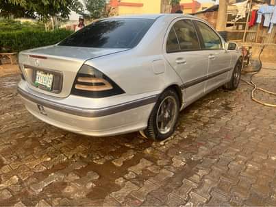 A picture of Mercedes Benz C180