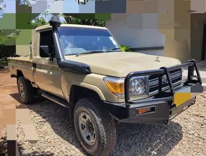 A picture of Toyota Land Cruiser Inauzwa