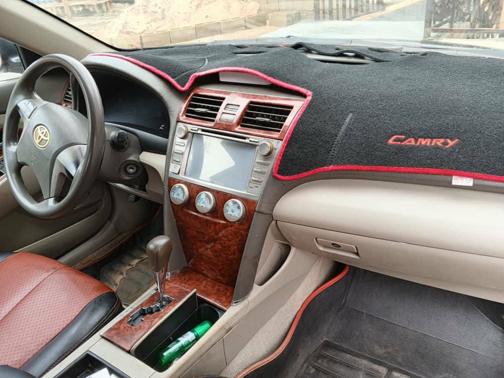 A picture of 2009 toyota camry spider