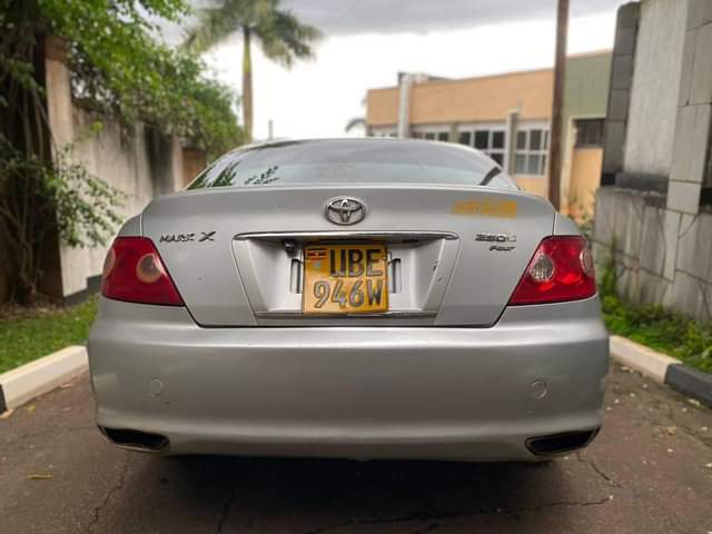 A picture of Toyota markx 0700646947