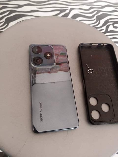 tecno spark