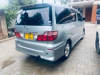 A picture of TOYOTA ALPHARD