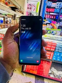 A picture of Samsung s8