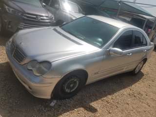A picture of Mercedes Benz C200 Kompressor Engine Clean Nigerian Used In good
