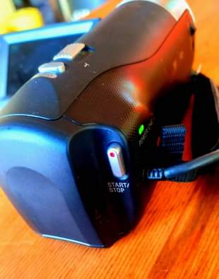 A picture of Sony Hdr CX405