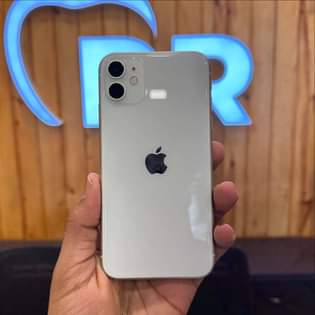A picture of IPhone 11
