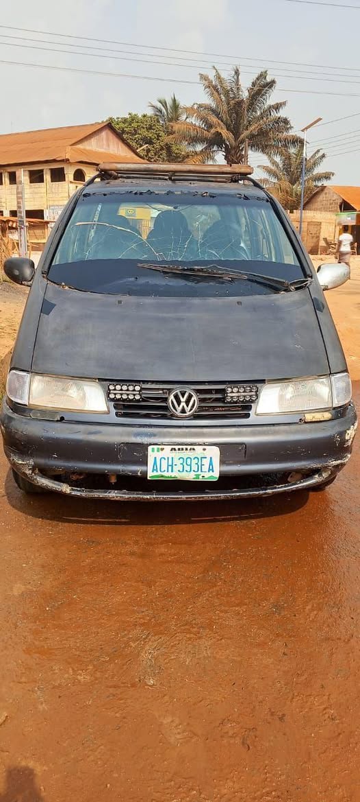 A picture of Volkswagen sharon