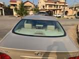 A picture of Lexus Es300