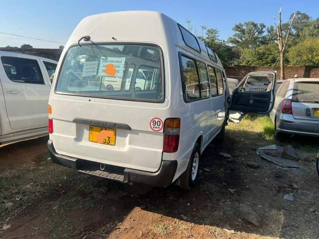 used toyota hiace