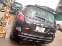 A picture of Toyota matrix first body 2005