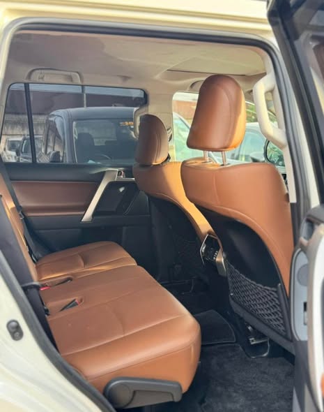 A picture of 2022 Toyota Land Cruiser PRADO TX0709446672 0765424123