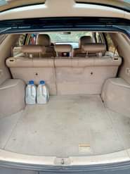 A picture of SMARTAUTOS Toyota Lexus 2003 model First body Everything is working