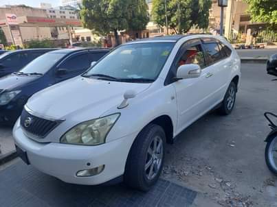A picture of Toyota Harrier