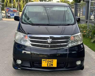 A picture of Toyota alphard bampakubwa 2004 EDN 