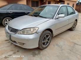 A picture of Honda civic 2003model 08029627163