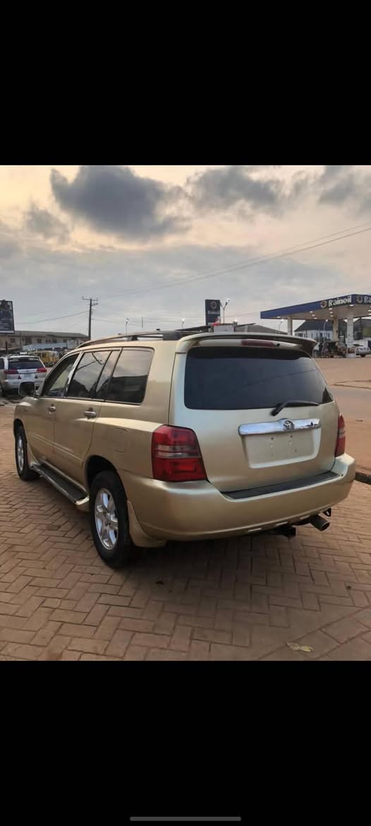 A picture of 2003 Highlander LIMITED
