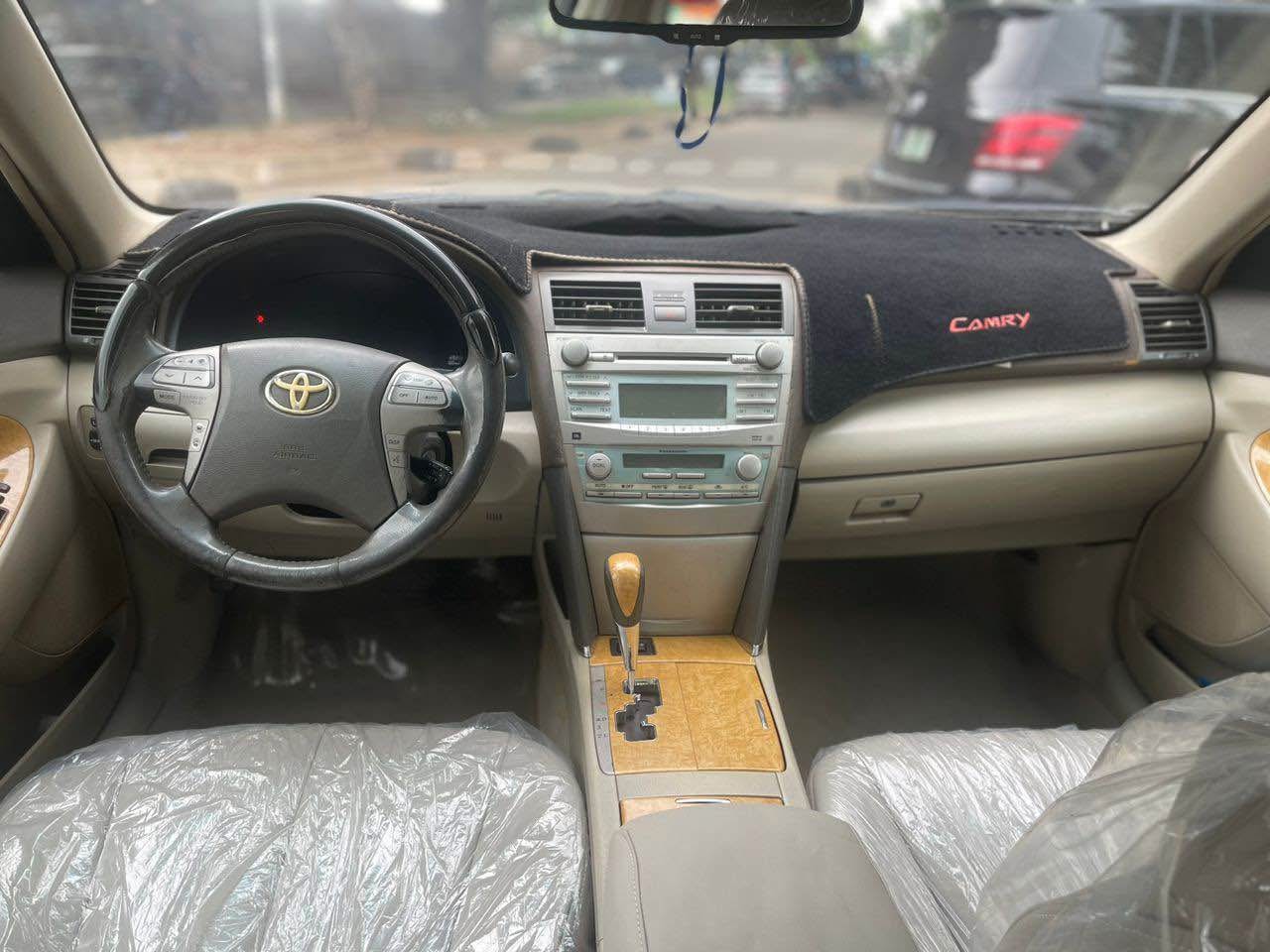 A picture of Camry 2008 XLE full option