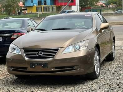 A picture of Few months used 2008 lexus Es350 6 5 Million naira