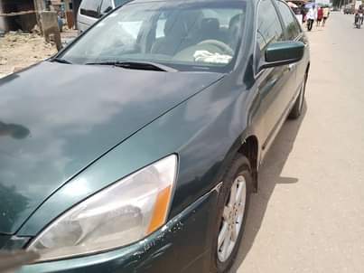 A picture of Honda Accord v6