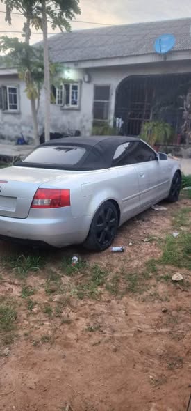 A picture of Toks AUDI convertible right hand from u k
