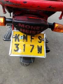 A picture of 2019 bajaj boxer
