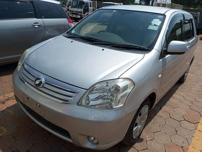 A picture of Toyota Raum 2010