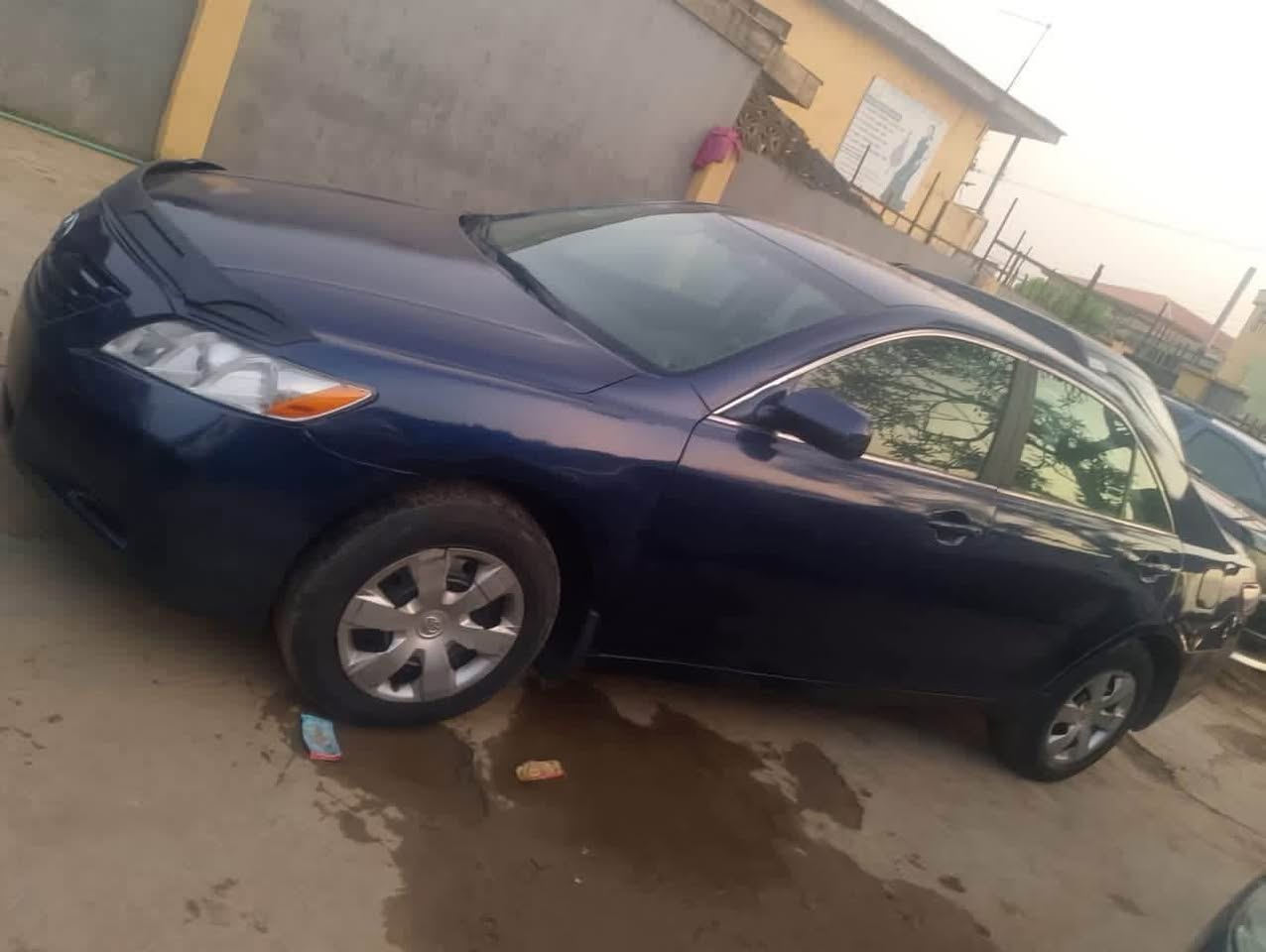 A picture of TOYOTA CAMRY 2008