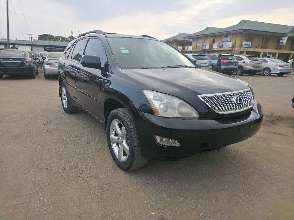 A picture of LEXUS RX330 2004 MODEL 2022 ON CUSTOM PAPER FIRST BODY