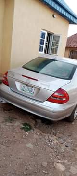 A picture of Mercedes Benz E320 2007
