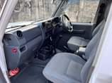 A picture of Land cruser for sale call 0657633355